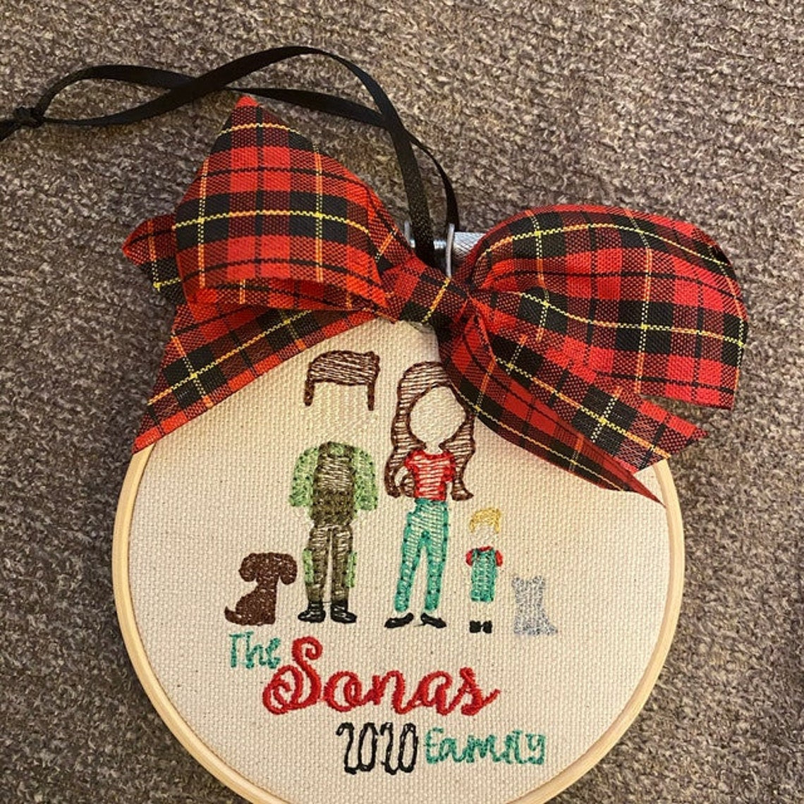 Embroidery Hoop Family Ornament, Embroidery Hoop Art, Mother's Day, Custom Family Wall, Sketch Style Hanging, Stick People,